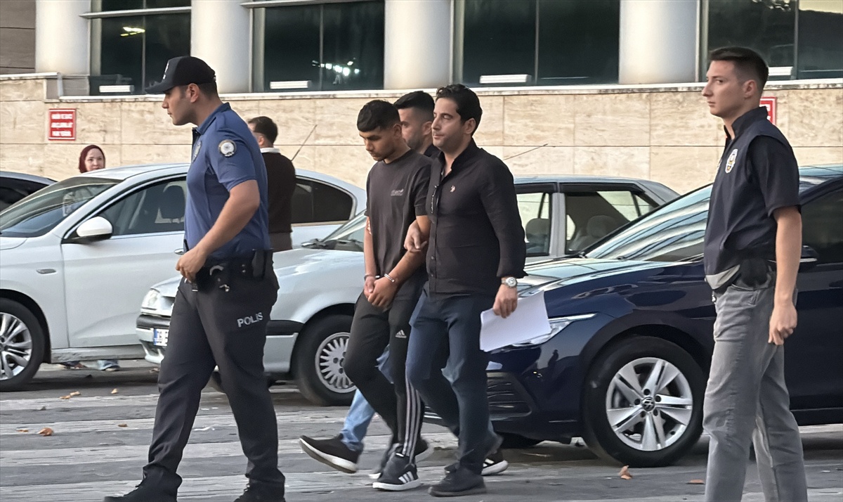 Zonguldak\'ta Bıçaklı Kavga: 1 Ölü, 1 Tutuklama