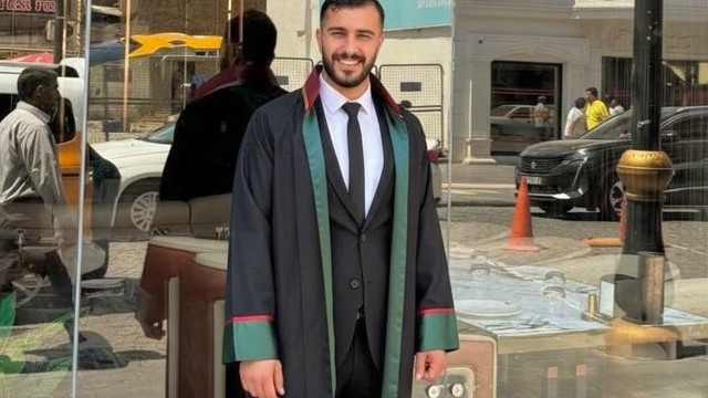 Acılı annenin 'adalet' çığlığı yürekleri dağladı: Oğlumun katilleri kadın kıyafetleriyle kaçırıldı