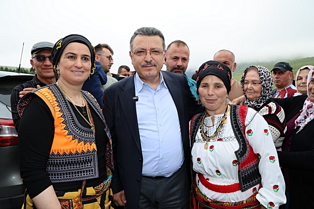 Uraloğlu: Herkese Hizmet Etmeye Devam Edeceğiz