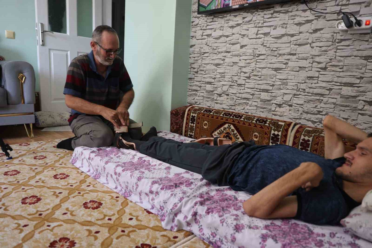 Babasından Örnek Mücadele