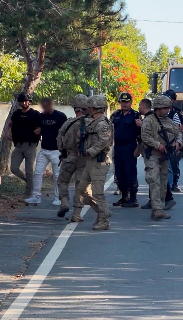 Çatalca'da dehşet saatleri bitti! Jandarmaya ateş açan saldırgan 4. günde pes etti