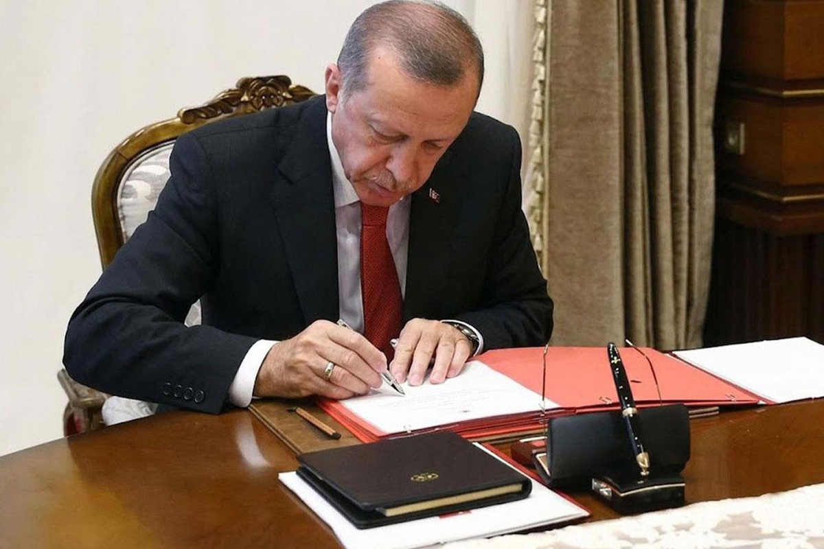 Cumhurbaşkanı Erdoğan\'dan çok sayıda atama ve görevden alma kararı