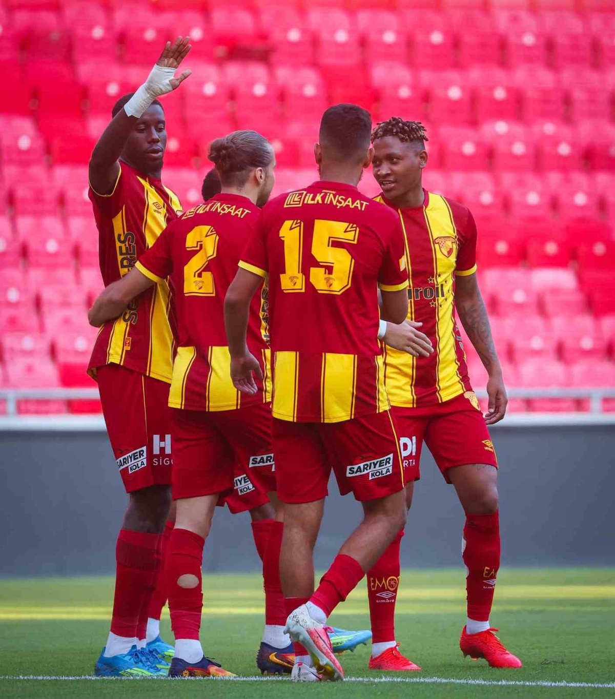 Göztepe, Süper Lig\'de Samsunspor\'a Konuk Oluyor