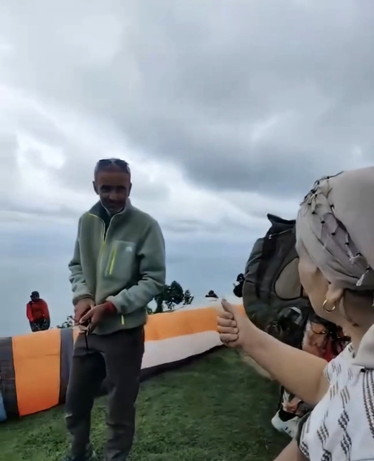 Artvin\'de Yamaç Paraşütü Yarışması Renkli Anlara Sahne Oldu