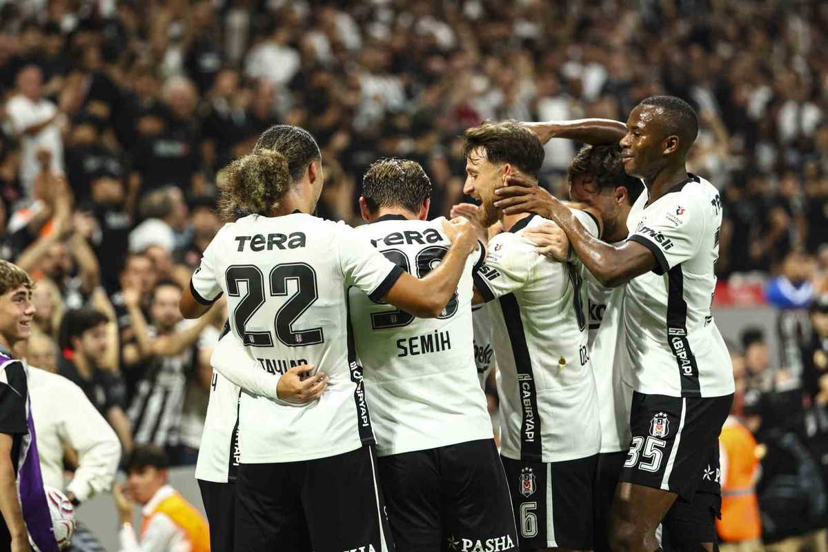 Beşiktaş, Lig\'e Galibiyetle Başladı