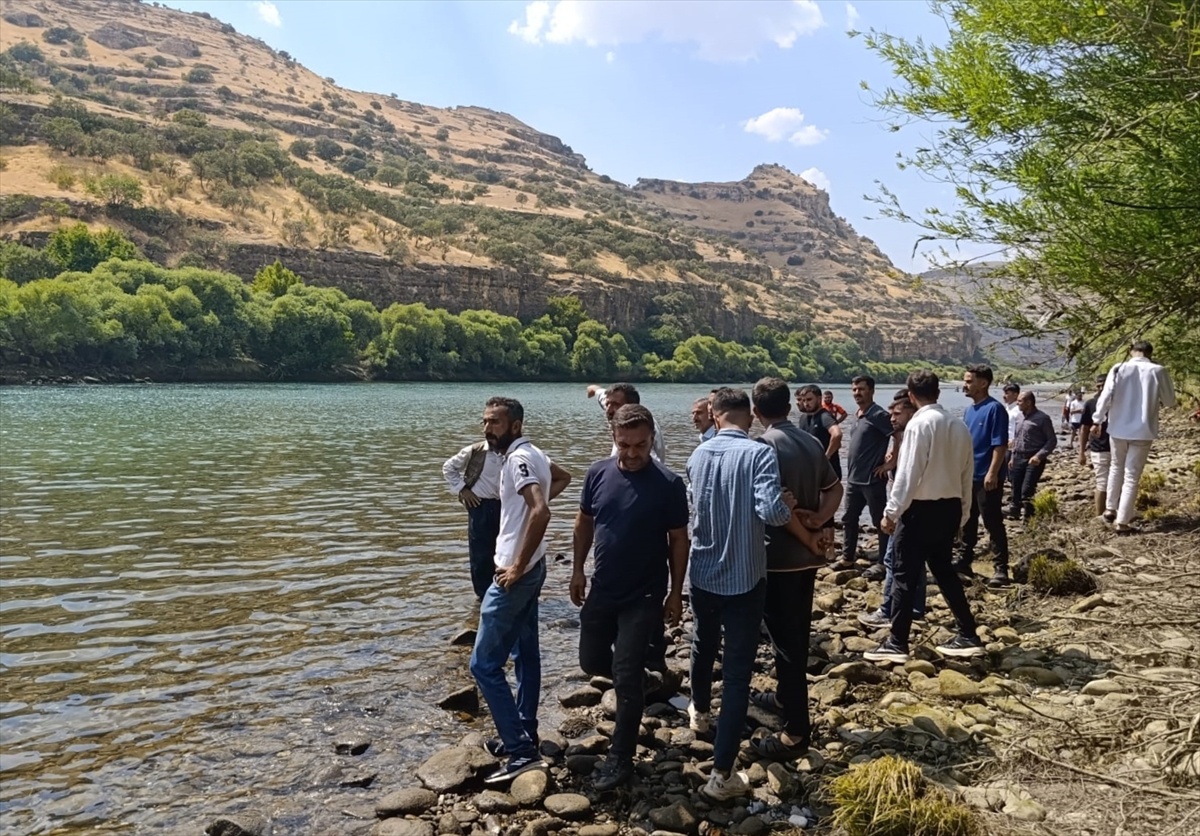 Şırnak'ta Nehrin Akıntısına Kapılan Genç Kız İçin Arama Başlatıldı