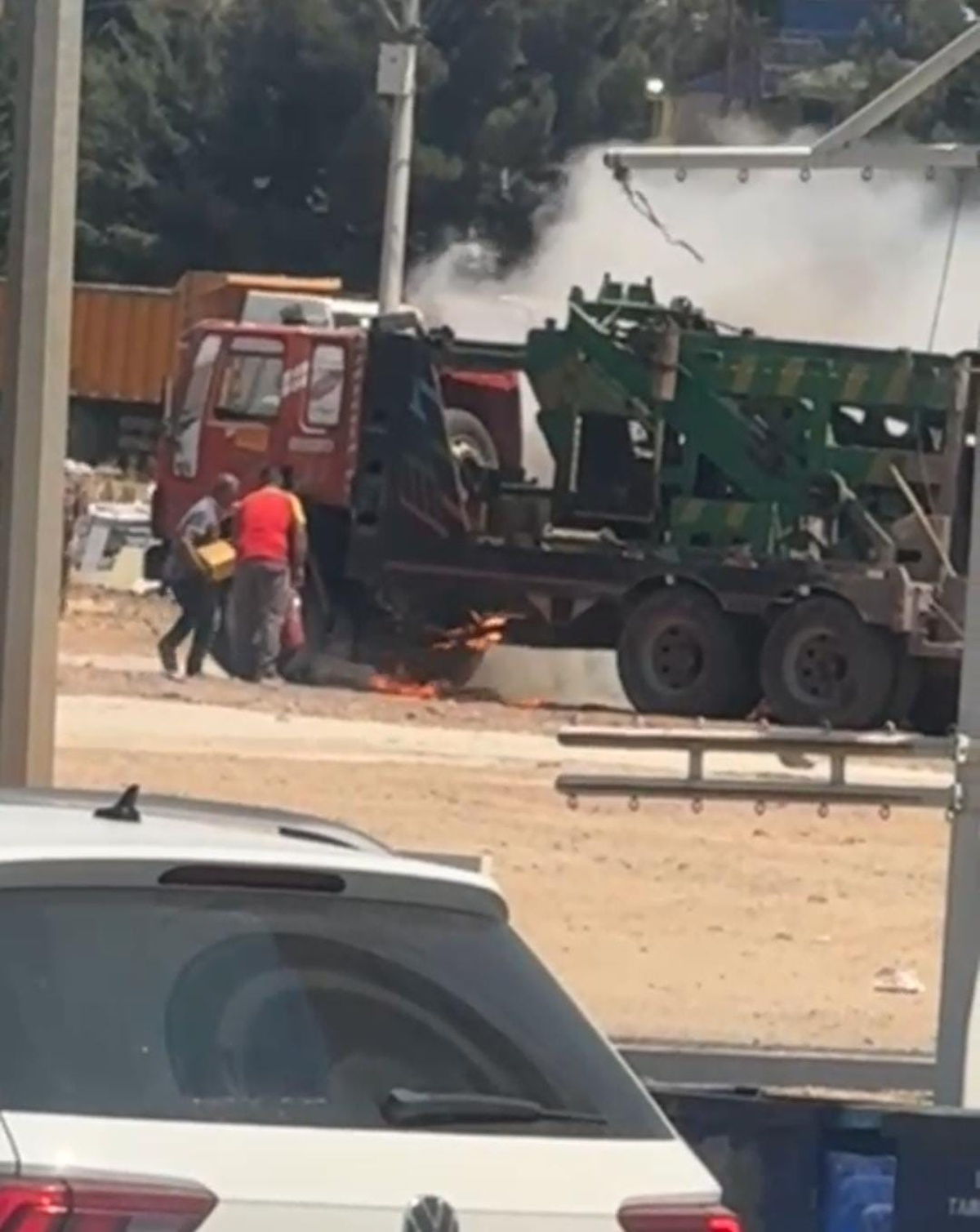 Park Halindeki Araçta Yangın Çıktı