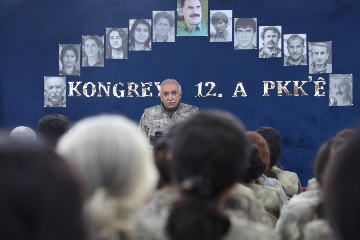 Yasa çıktı, Karayılan yetinmedi! Öcalan\'ın bile istemediği şartı öne sürdü