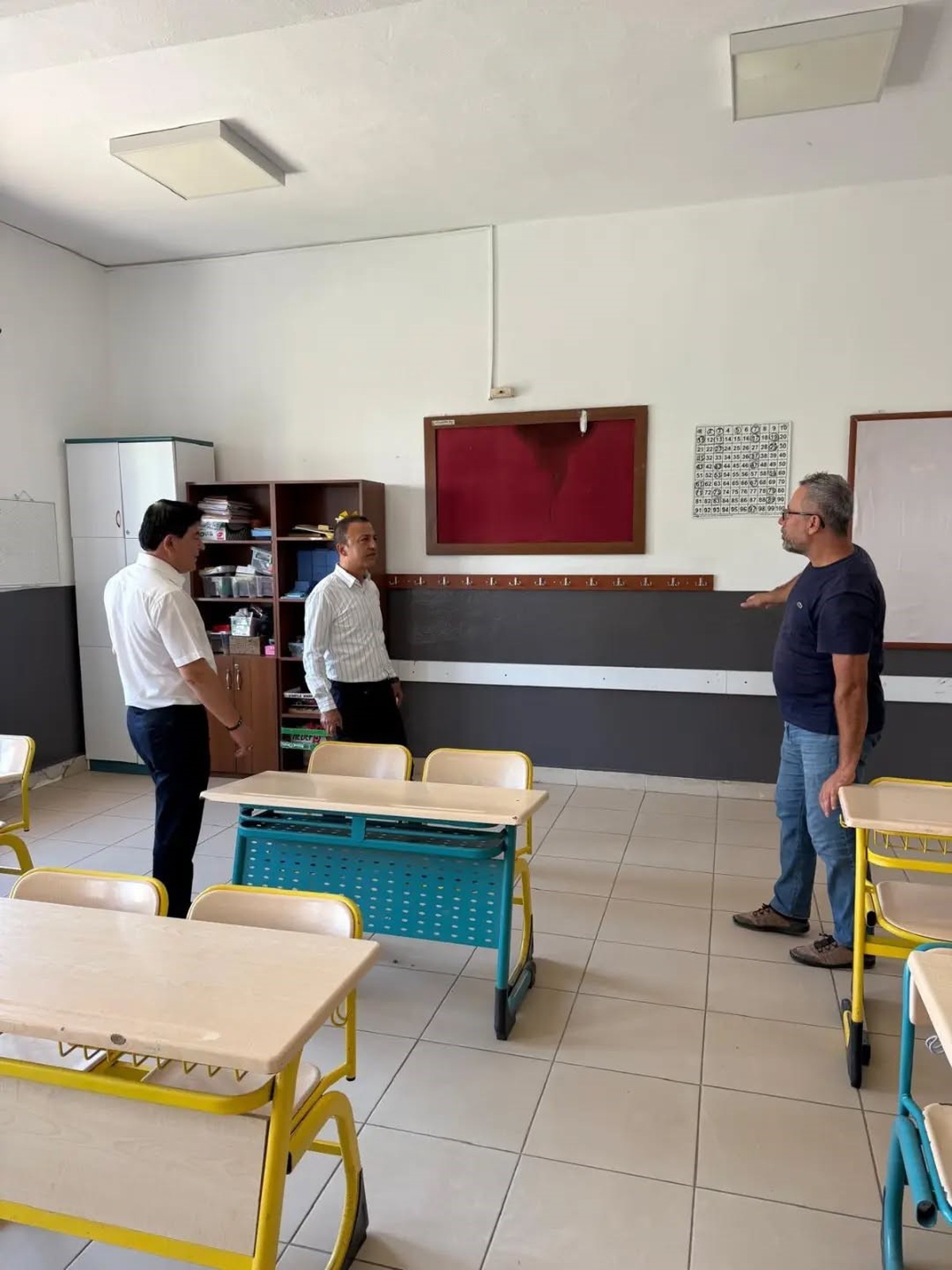 Yenipazar\'da Okul Hazırlıkları Devam Ediyor