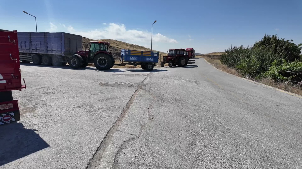Yozgat\'ta Buğday Hasadı ve Depolama Yöntemleri