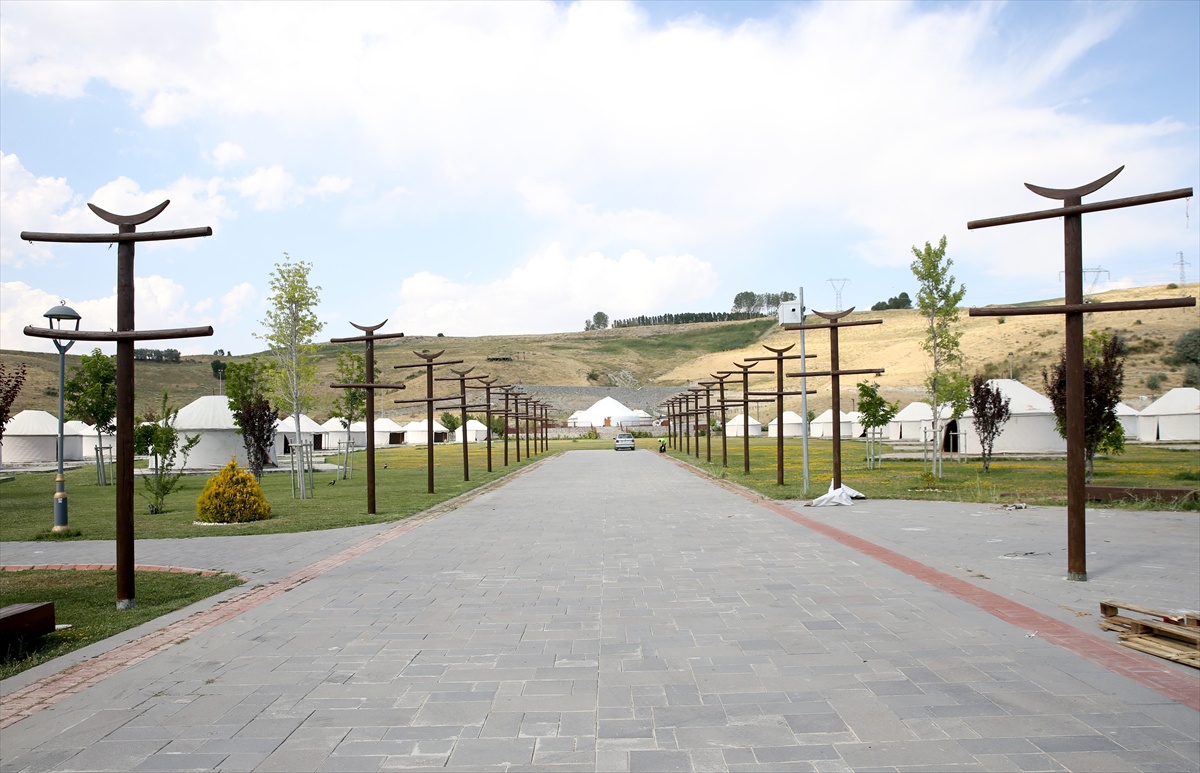 Ahlat\'ta Malazgirt Zaferi Coşkusu İçin Hazırlıklar Tamamlanıyor