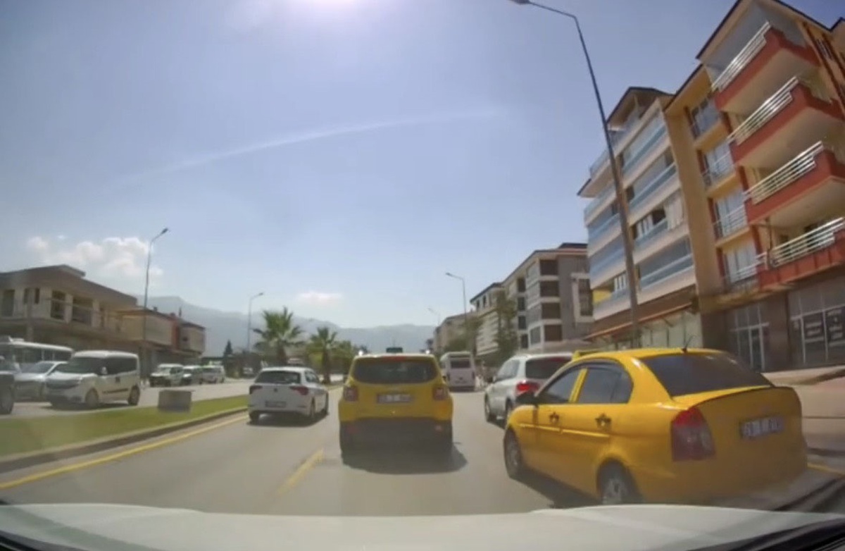 Denizli\'de Ticari Taksi Kazaya Neden Oluyordu
