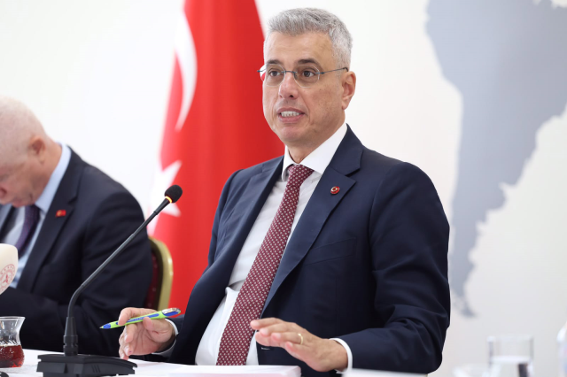 Bakan Memişoğlu'na açıkça sorduk: Korona aşıları kalp krizi ölümlerini tetikledi mi?