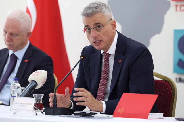 Bakan Memişoğlu'na açıkça sorduk: Korona aşıları kalp krizi ölümlerini tetikledi mi?