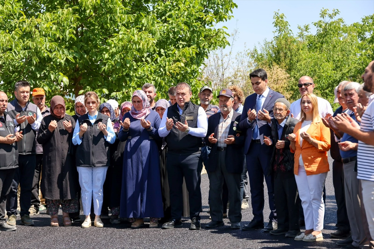 Bilecik\'te 40 Km Sıcak Asfalt Çalışması