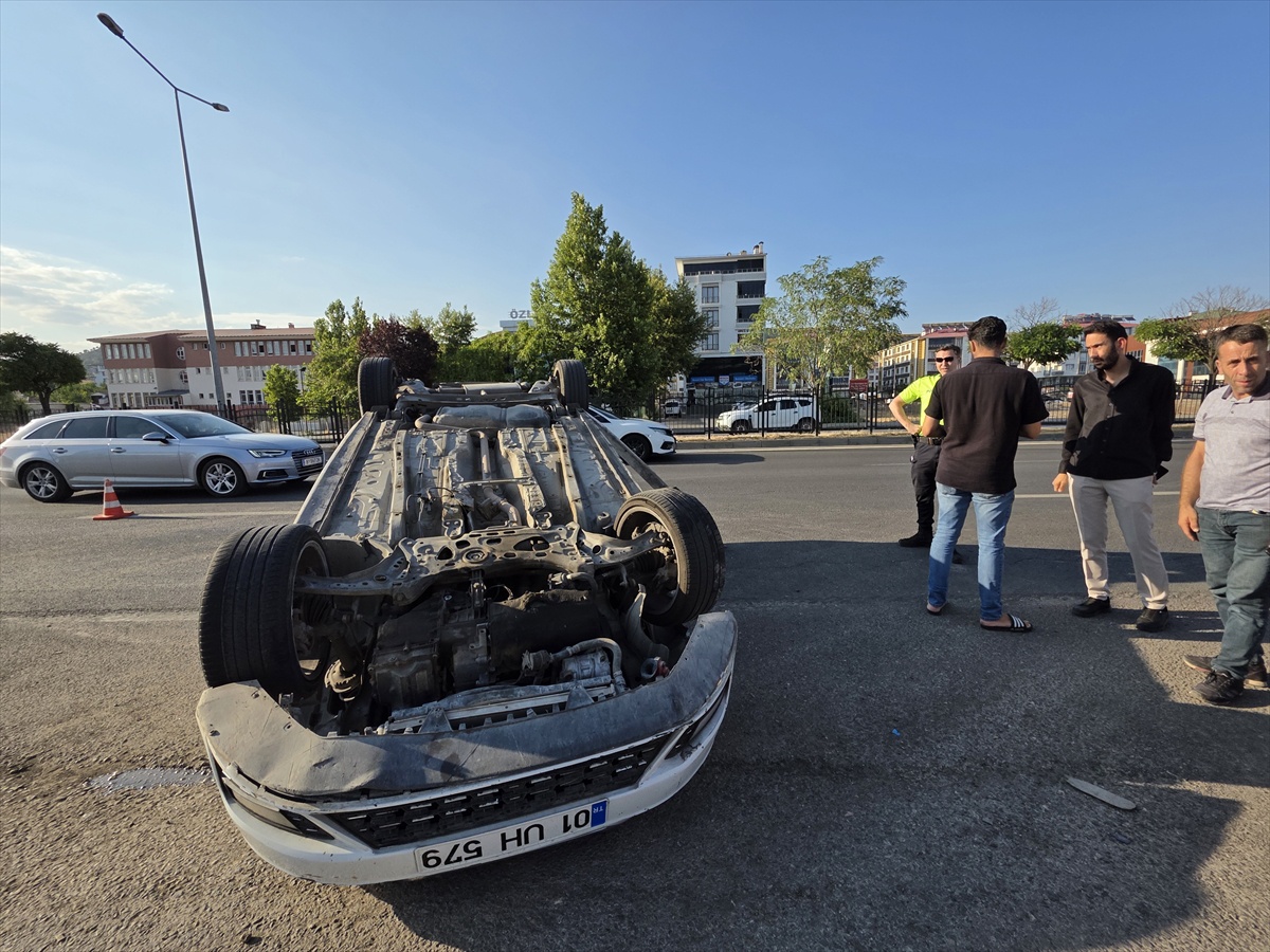 Bingöl\'de Trafik Kazası: 3 Yaralı