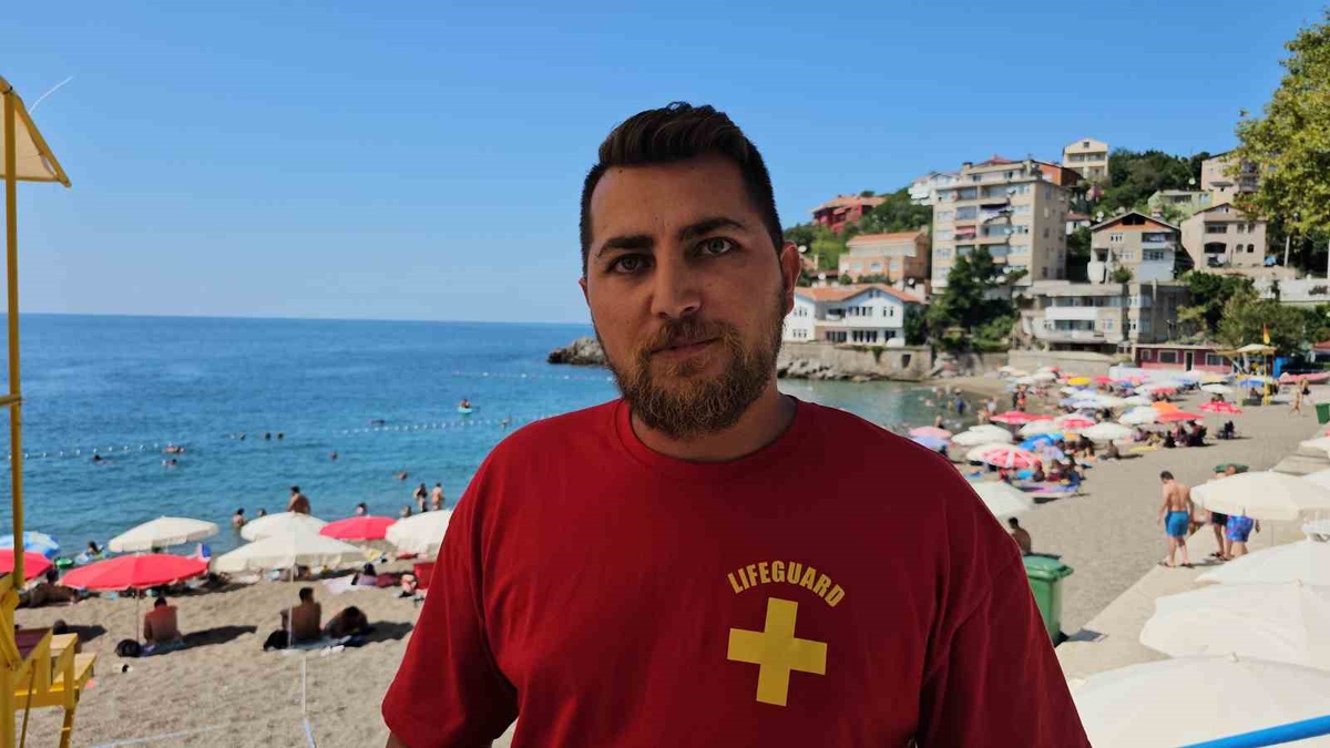 Kapuz Plajı\'nda Denize Giriş Yasakları Sona Erdi