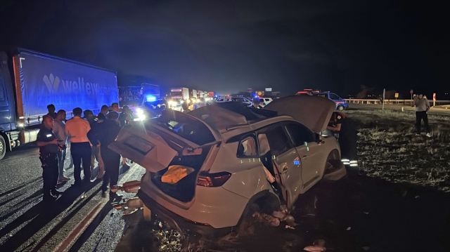 Erzincan’da yolcu otobüsü kaza yaptı: 1’i ağır 7 kişi yaralandı