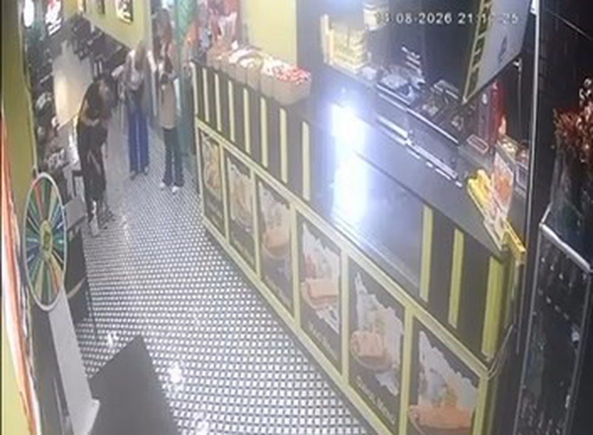 Restoran Sahibi Çocuğu Heimlich Manevrası ile Kurtardı