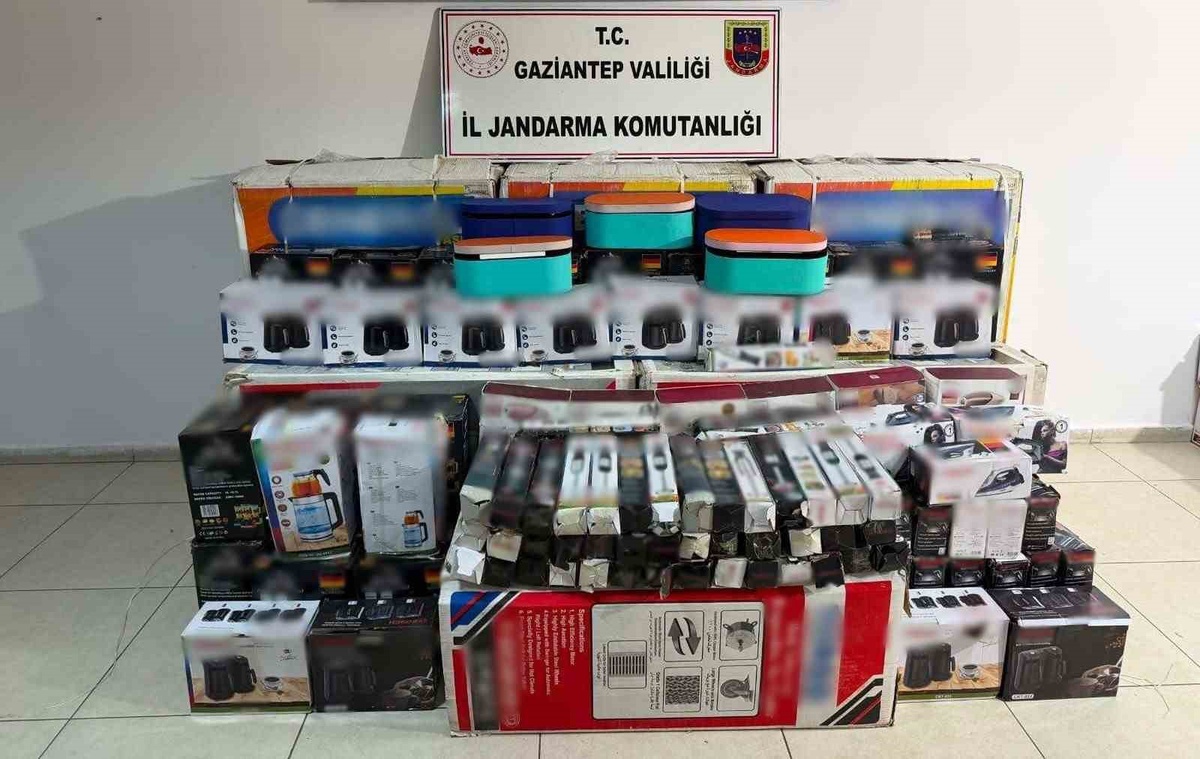 Gaziantep\'te Kaçak Elektronik Operasyonu