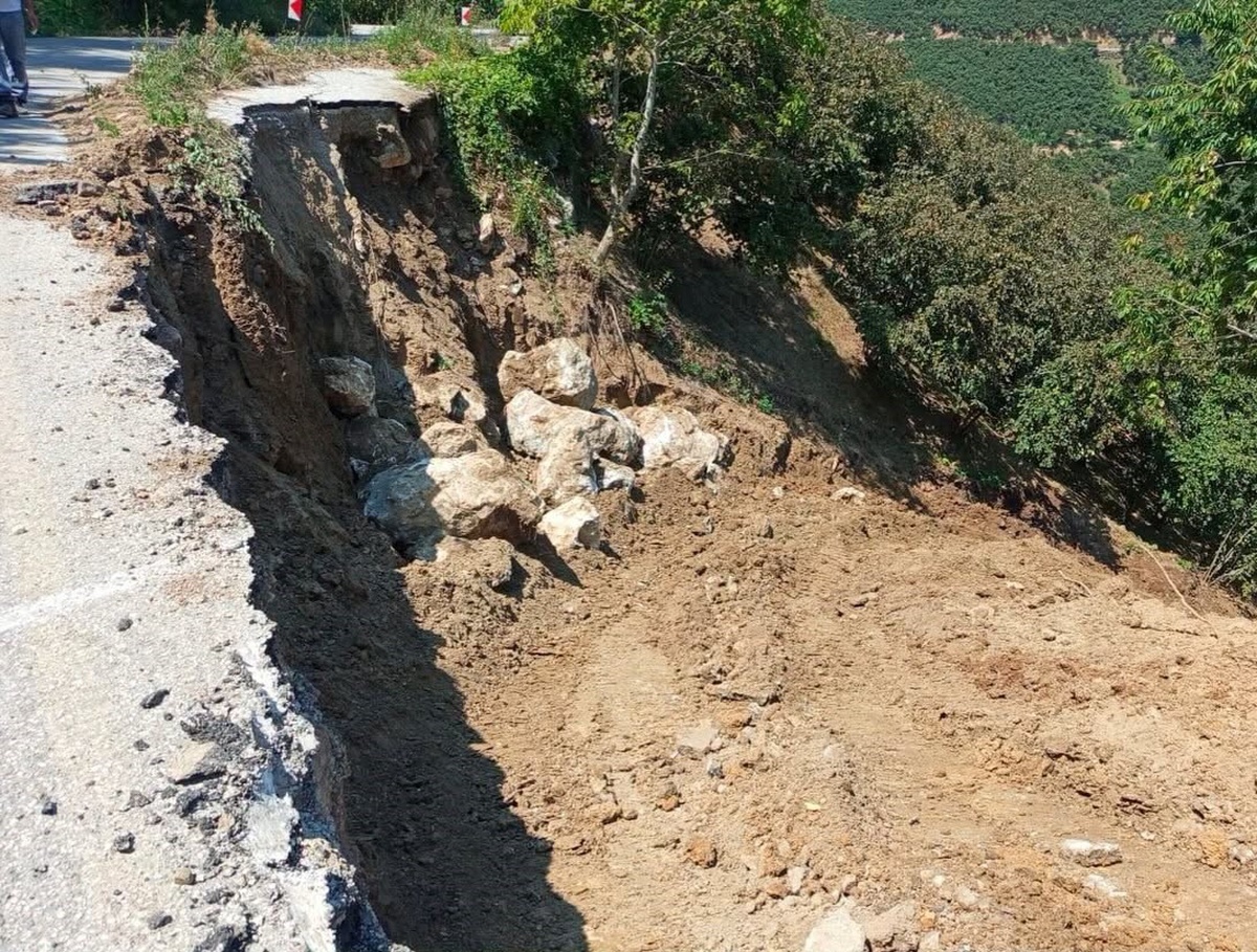 Düzce\'de Heyelan Üzerine Tahkimat Çalışmaları