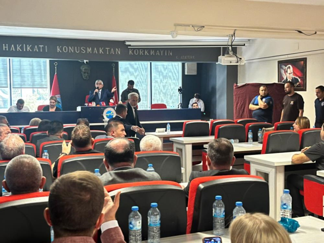 İzmir Menderes'teki olaylı başkanvekilliği seçiminde kazanan belli oldu