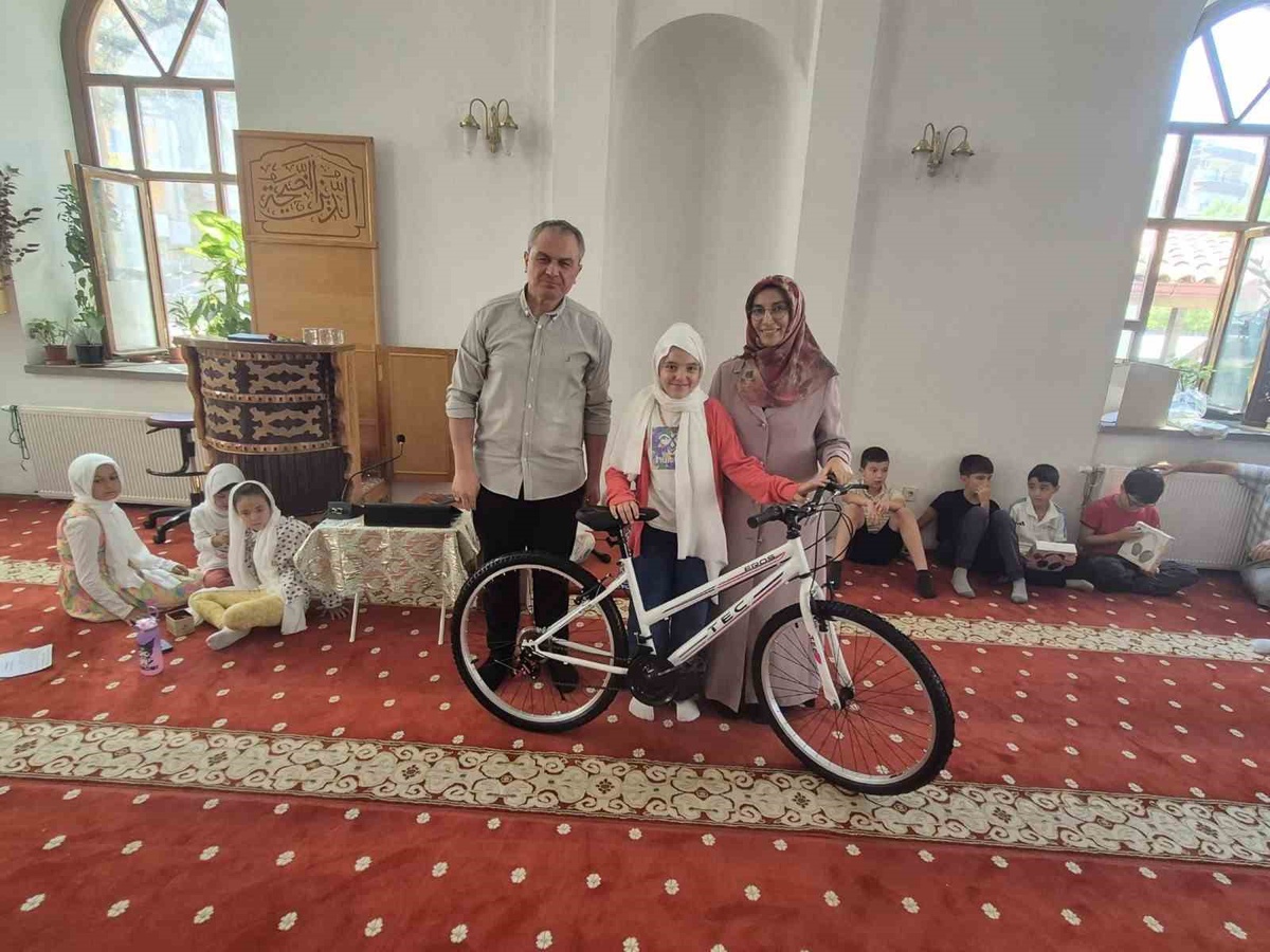 Şaloğlu Camii\'nde Kur\'an Kursu Sona Erdi