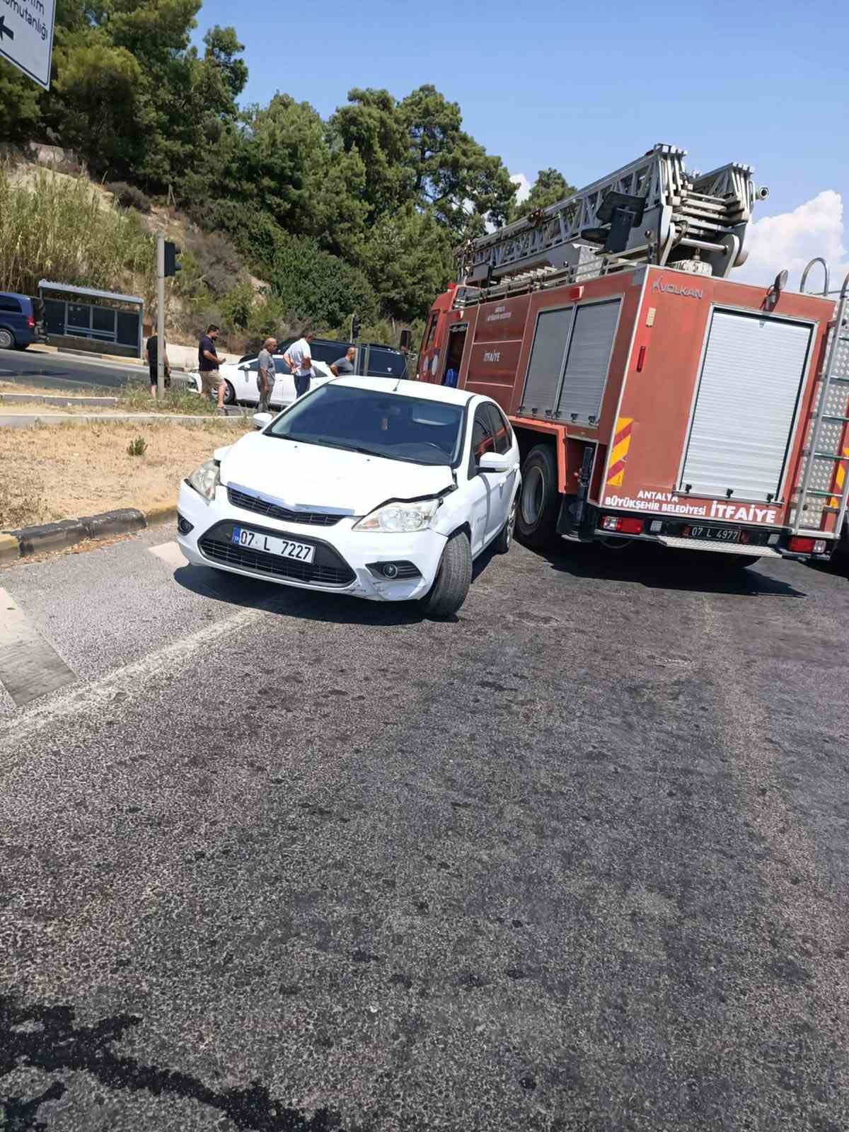 Manavgat\'ta Trafik Kazası: 1 Yaralı