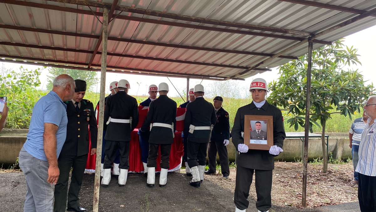 Uzman Çavuş Yurt, Hakkari\'de İtfaiye Kazasında Hayatını Kaybetti