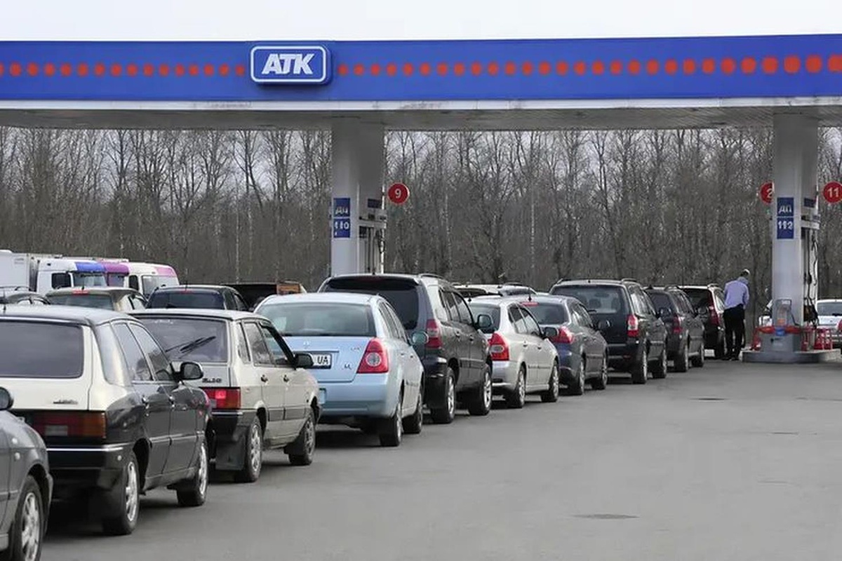 Rusya\'da akaryakıt krizi yeniden büyüyor: Benzin kıtlığının ikinci dalgası başladı