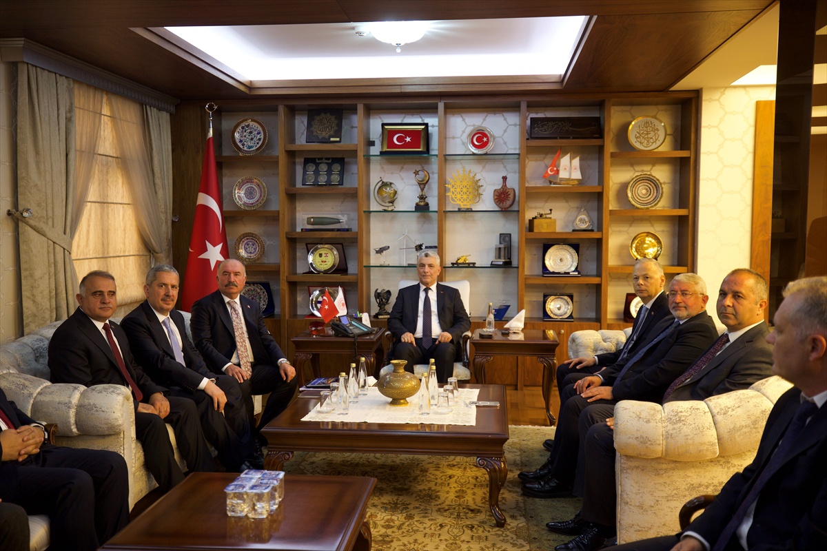 Ticaret Bakanı Bolat Çorum\'da