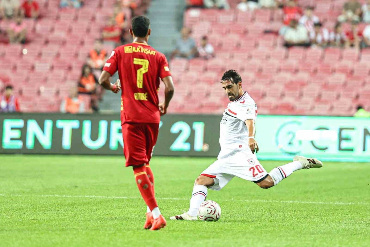 Samsunspor, Göztepe\'yi 2-1 Geçti