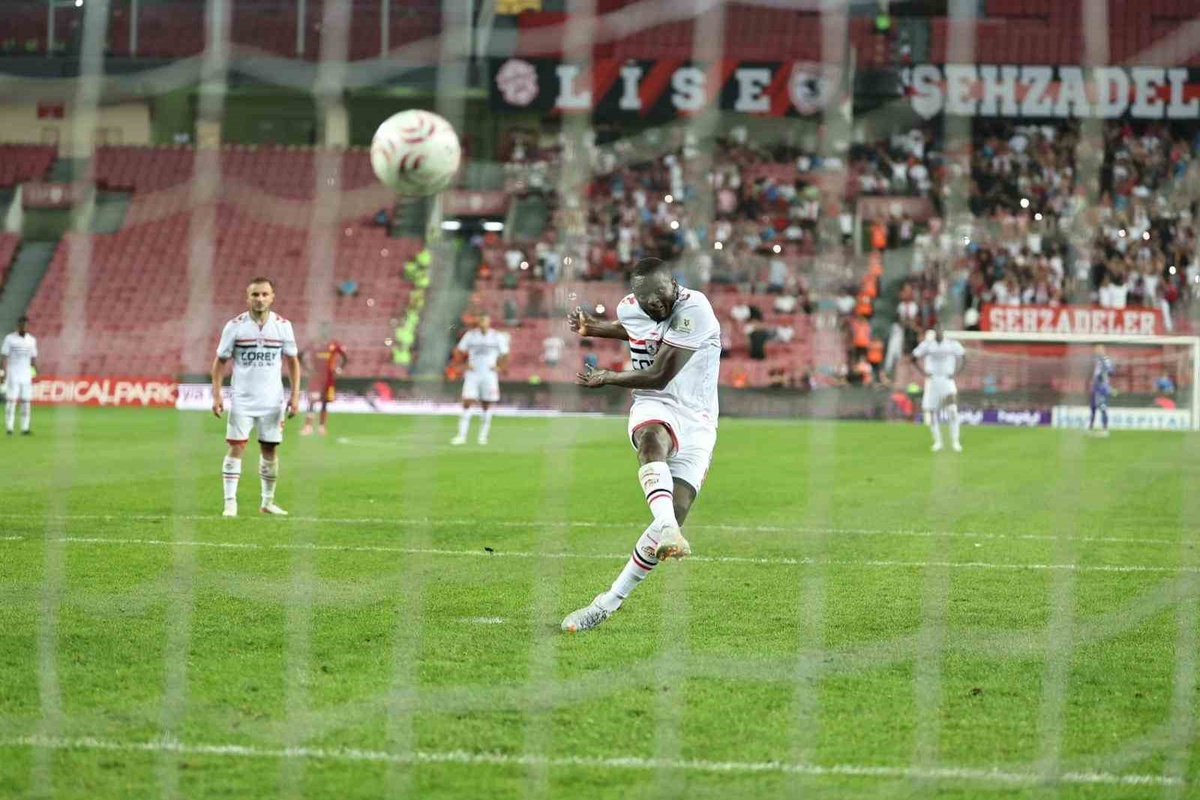 Samsunspor - Göztepe Maçı 3-3 Beraberlikle Tamamlandı