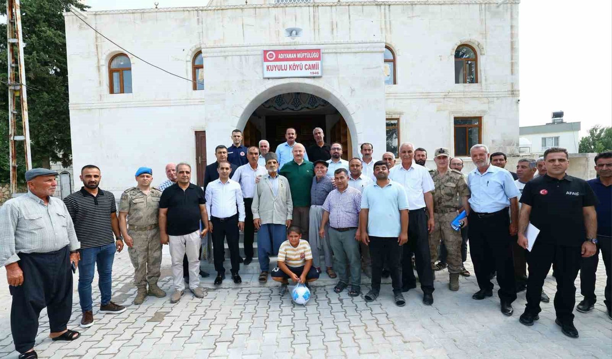 Vali Küçük, Kırsal Kesimi Ziyaret Etti