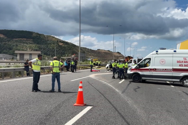 Yürekler yandı! Kuzey Marmara Otoyolu'ndaki feci kazada ölen 3 kişi kardeşmiş
