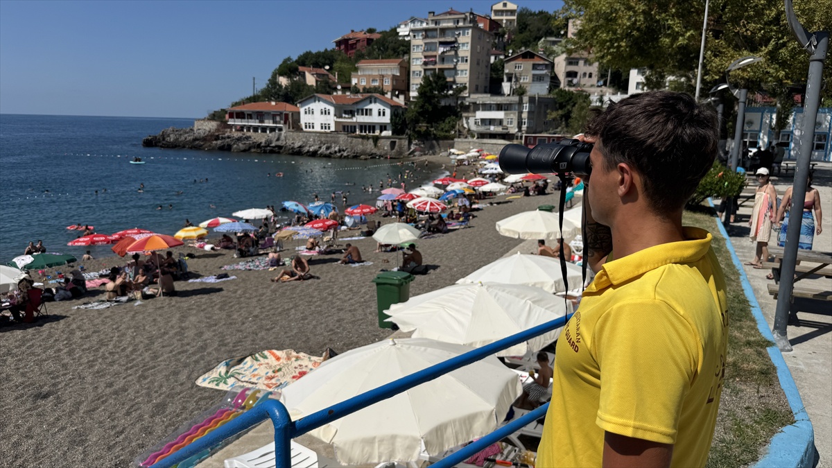 Zonguldak\'ta Plajlar Yeniden Açıldı