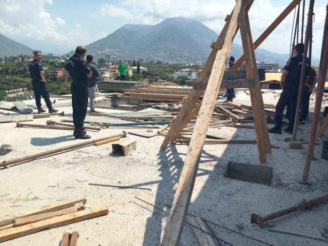 Alanya'da aile trajedisi: Eşini ve kayınvalidesini bıçaklayan şüpheli tutuklandı