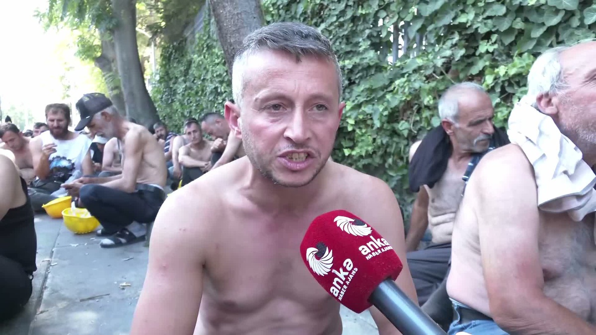 Madencilerin Bakanlık Önündeki Eylemi Devam Ediyor