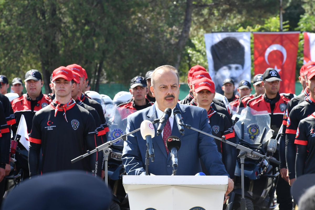 Motosikletli Polis Timleri Töreni