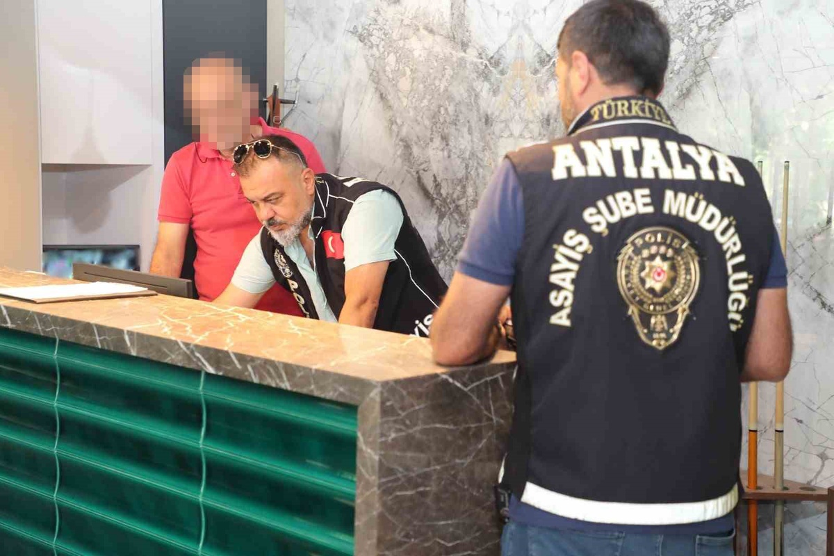 Antalya\'da Konaklama ve Araç Kiralama Denetimi