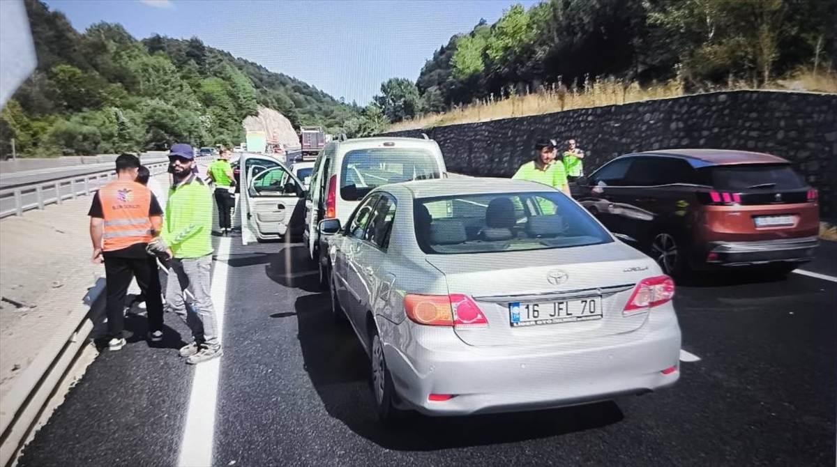 Bozüyük\'te Zincirleme Trafik Kazası
