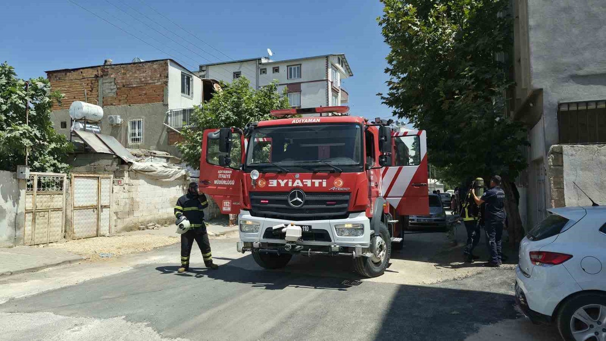 Adıyaman\'da Çamaşır Makinesinden Yangın