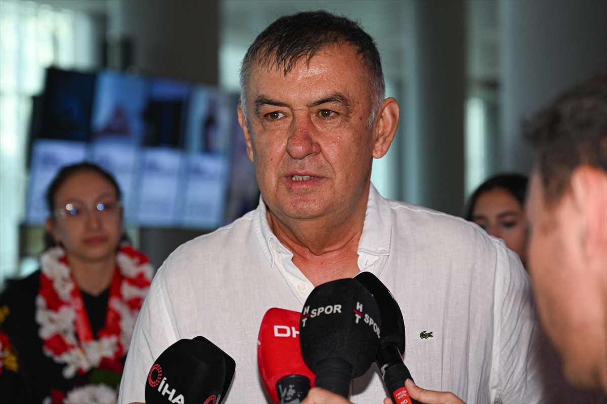 Kadın Voleybol Takımı, Dünya İkincisi!