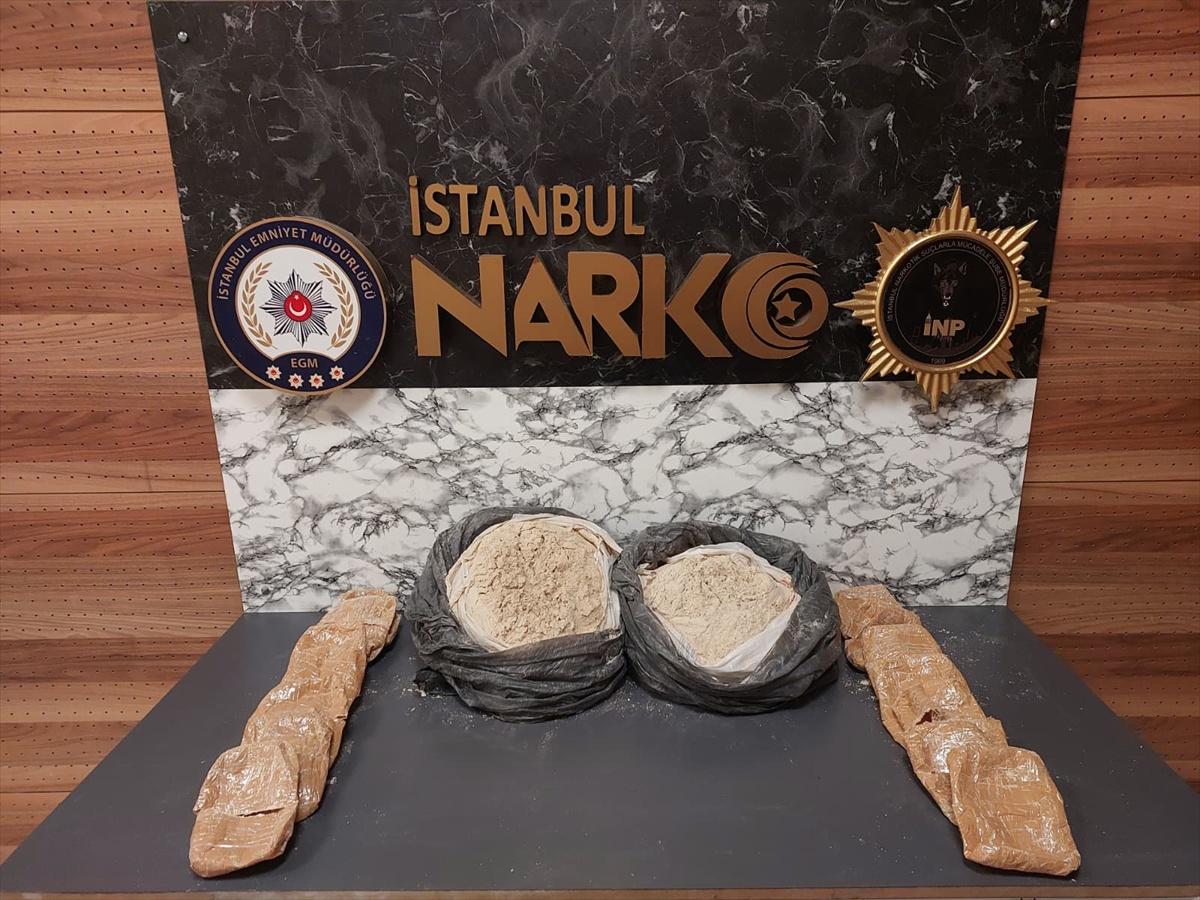 Fatih\'te Uyuşturucu Operasyonu