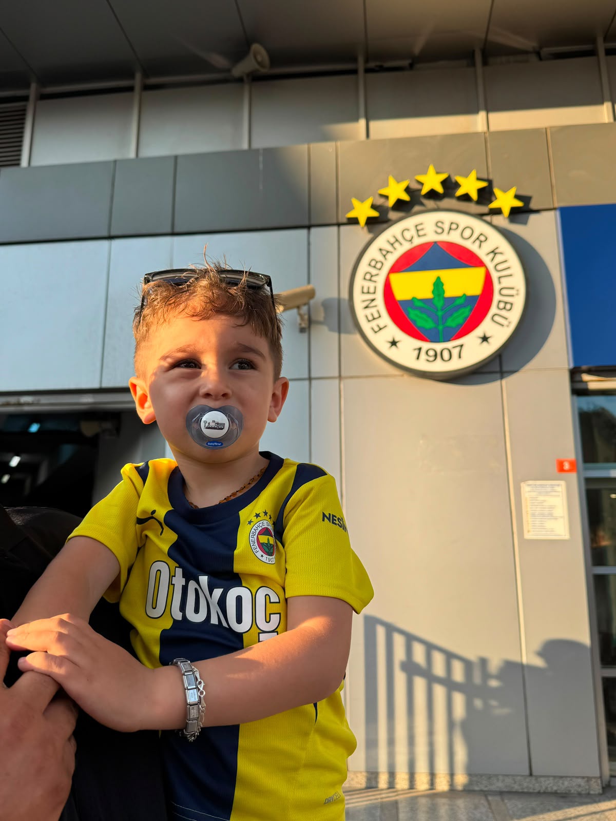 Minik Taraftar Göktuğ, Lyon Maçında