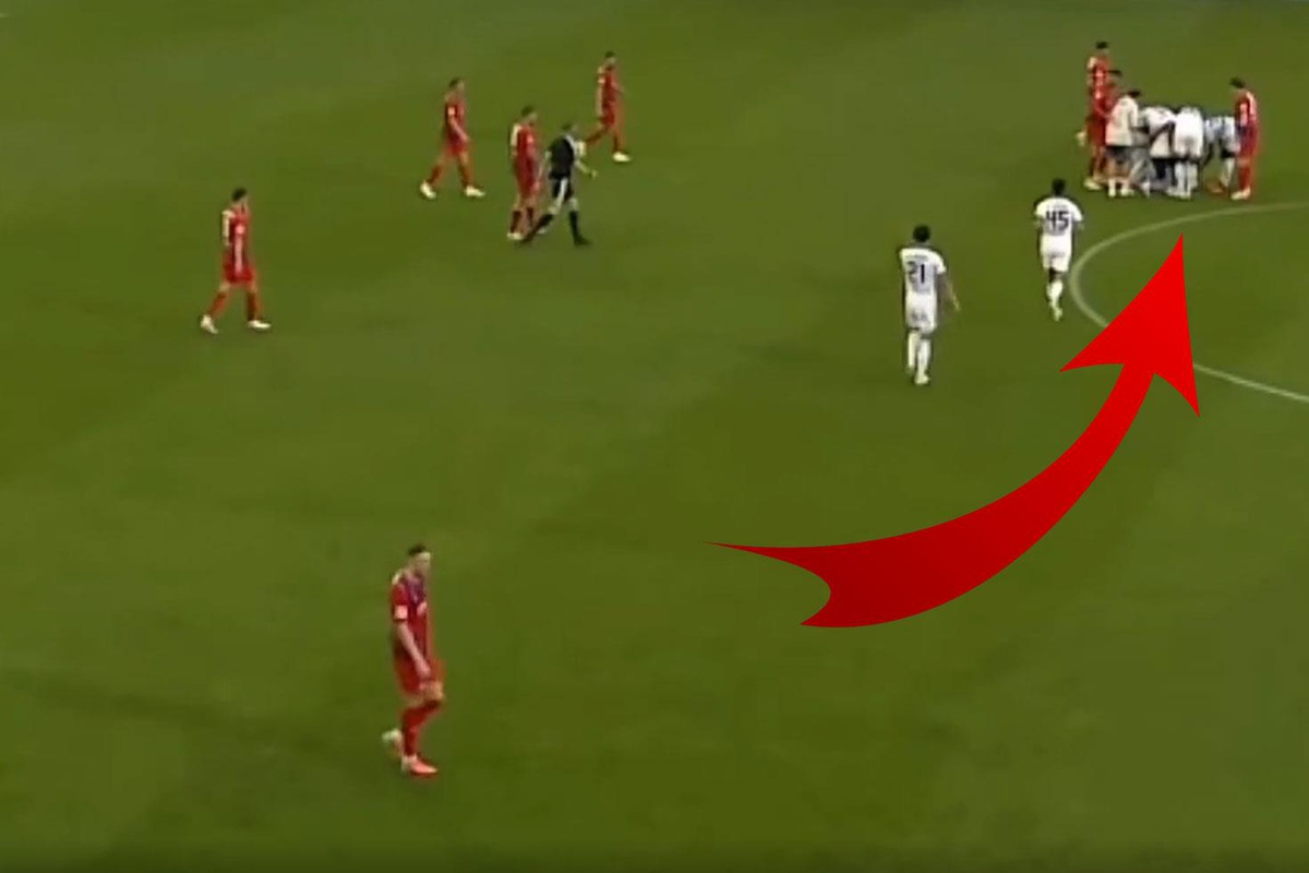 Galatasaray\'la da anılan Musiala, sahada 3 gün arayla ikinci kez bayıldı