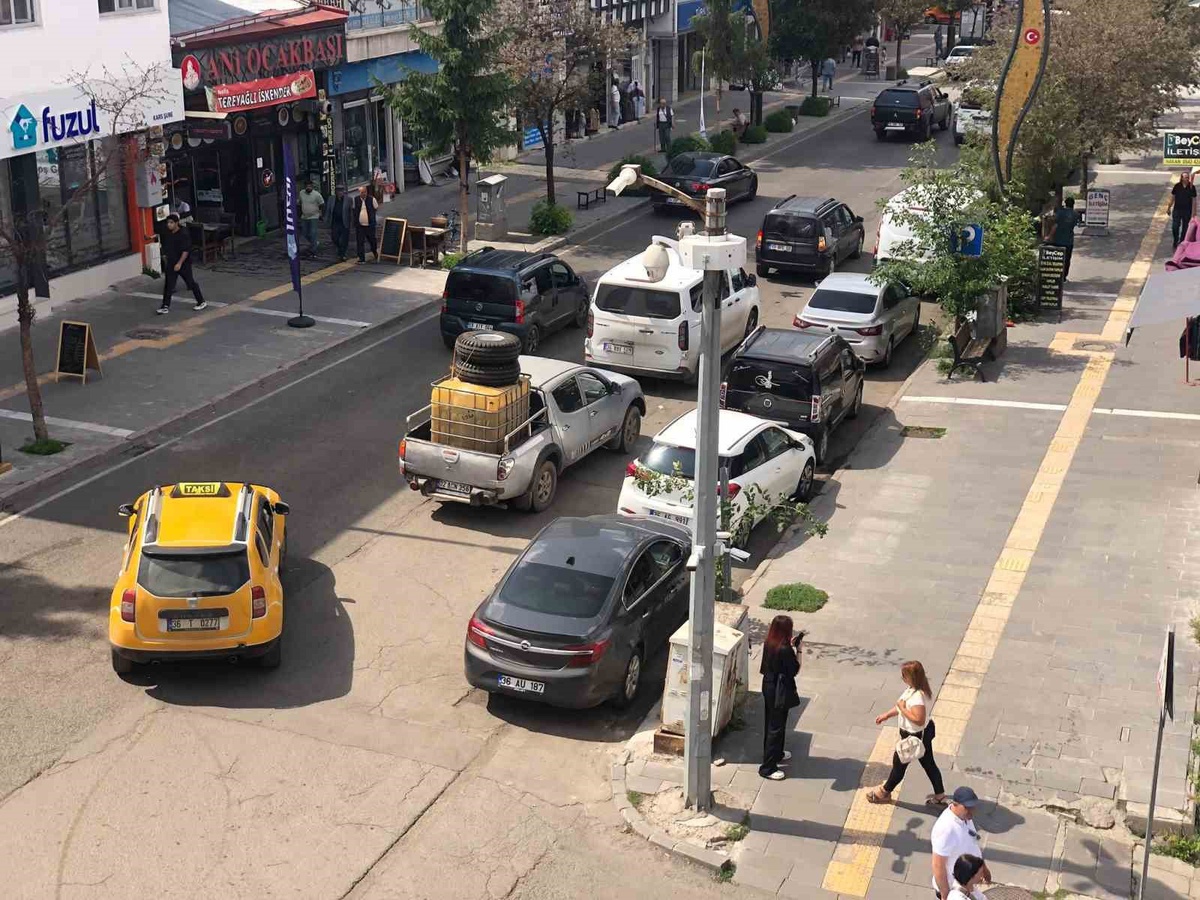 Kars\'ta Trafiğe Kayıtlı Araç Sayısı 56 Bin 460