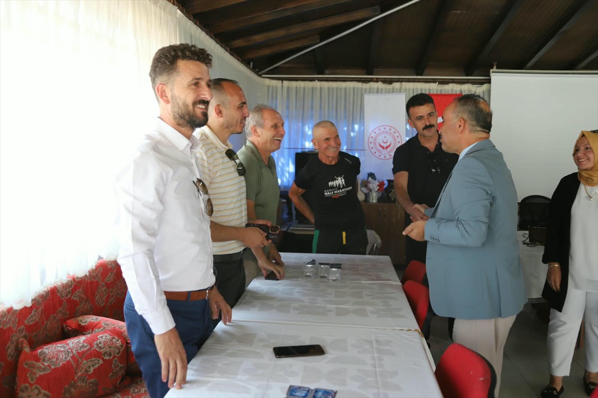 Konya\'da Sporcular Çocuklar İle Buluştu