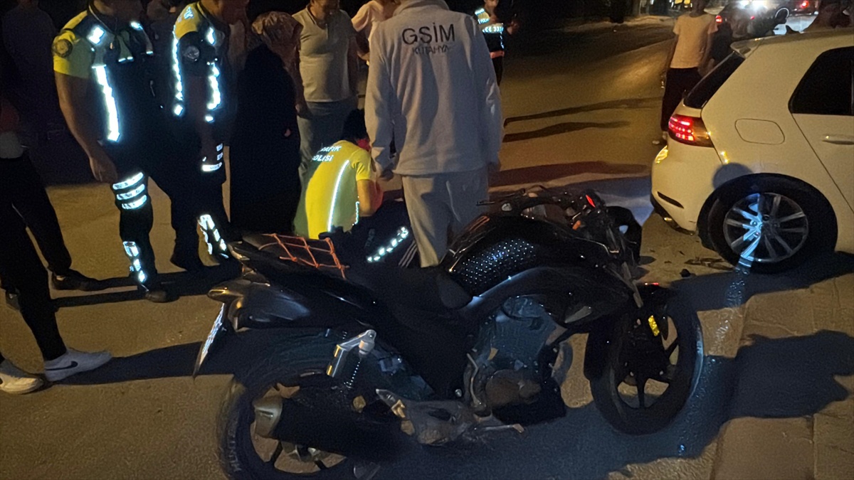 Kütahya\'da Motosiklet Kazası