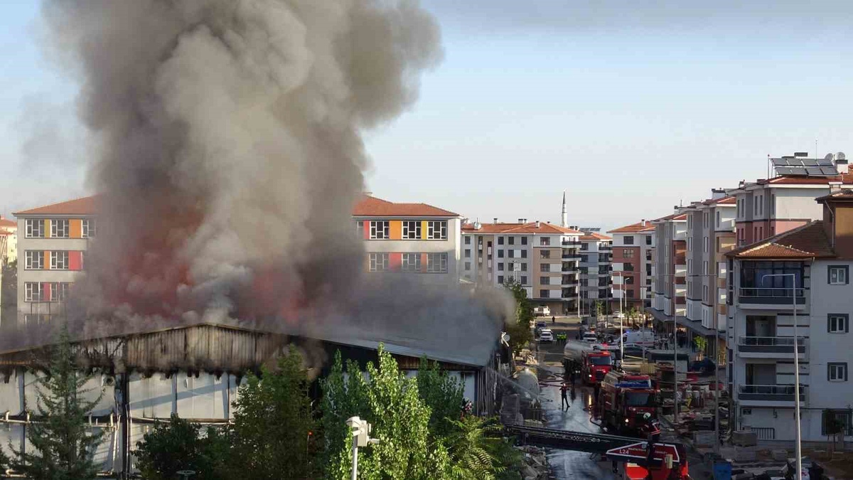 Malatya\'da Yatakhanede Yangın